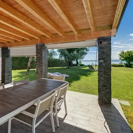 Con Vista Mozzafiato Sul Bardolino