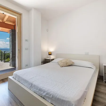 Con Vista Mozzafiato Sul فيلة باردولينو